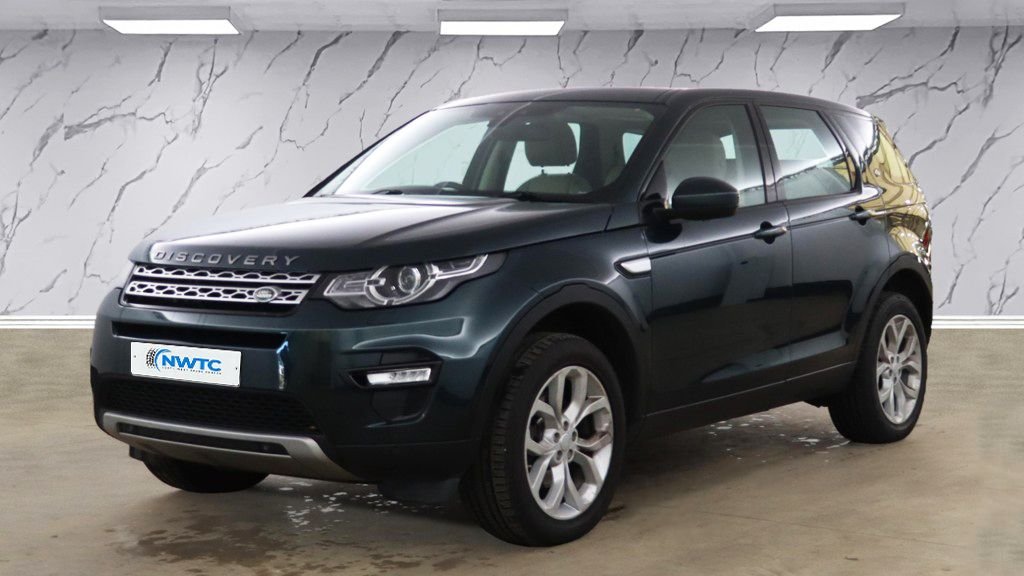 Used Land Rover Discovery Sport 2017 for sale - 76654926: Photo 3