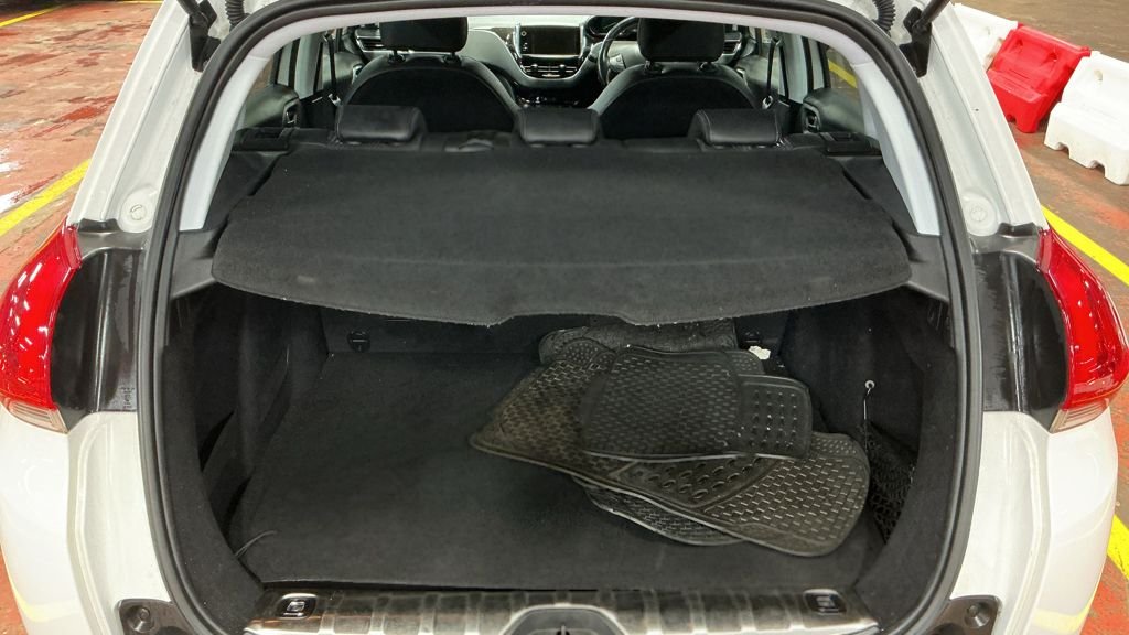 Used Peugeot 2008 2016 for sale - 77369693: Photo 13