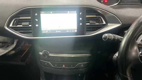 Used Peugeot 308 2020 for sale - 76345768: Photo 8