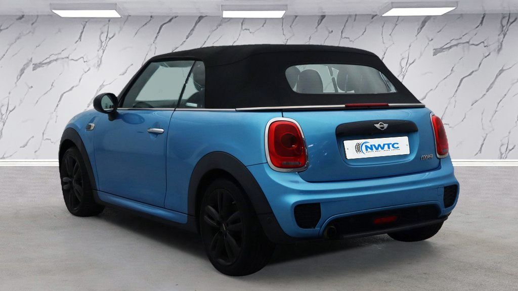 Used MINI Convertible 2018 for sale - 76821077: Photo 4