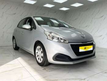Used Peugeot 208 2015 for sale - 74647791: Photo
