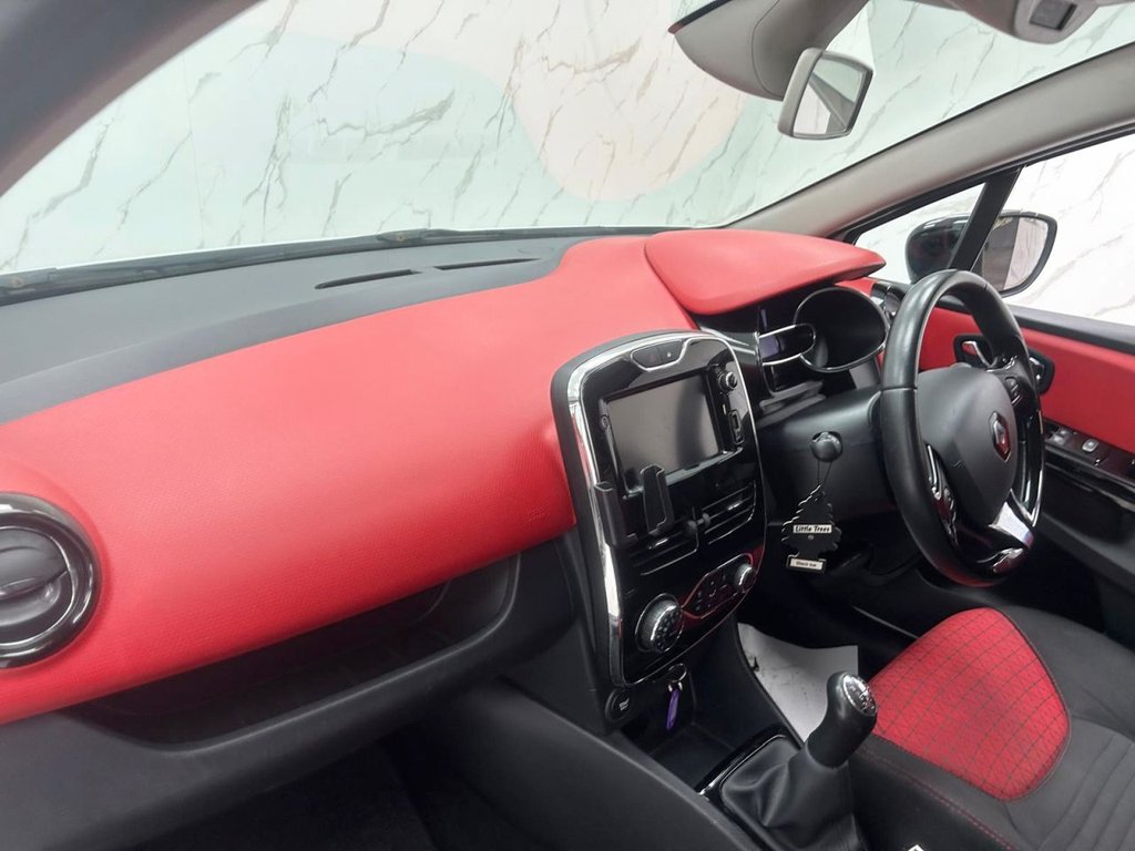 Used Renault Clio 2014 for sale - 76686186: Photo 12