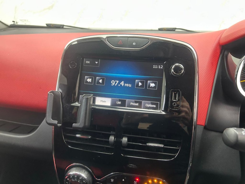 Used Renault Clio 2014 for sale - 76686186: Photo 14