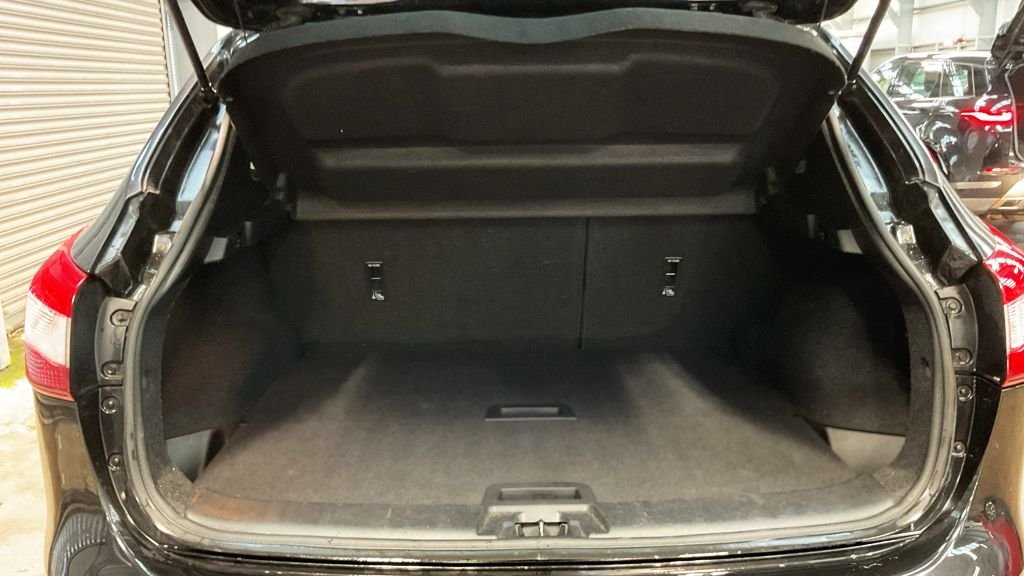 Used Nissan Qashqai 2015 for sale - 77408477: Photo 14