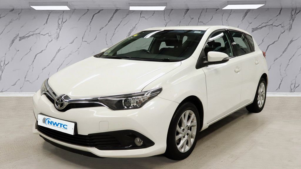 Used Toyota Auris 2017 for sale - 77436745: Photo 4