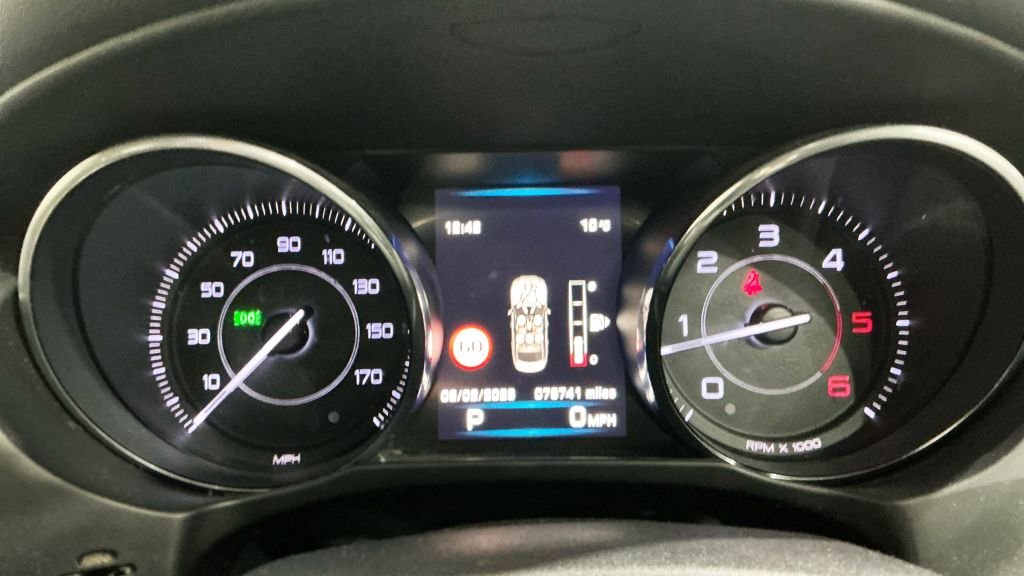 Used Jaguar XE 2015 for sale - 77507551: Photo 12