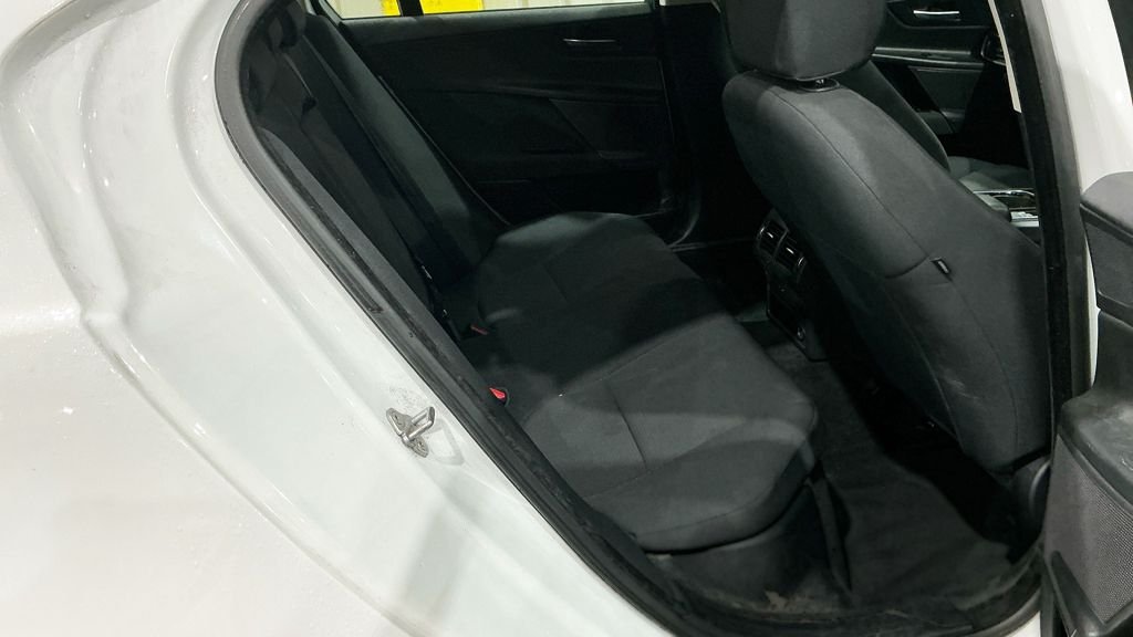 Used Jaguar XE 2015 for sale - 77507551: Photo 14