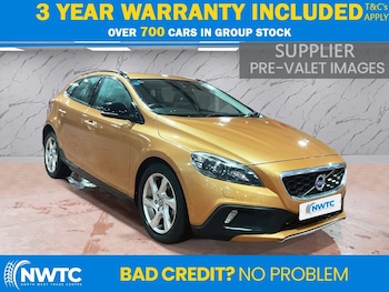 Used Volvo V40 2014 for sale - 77436779: Photo