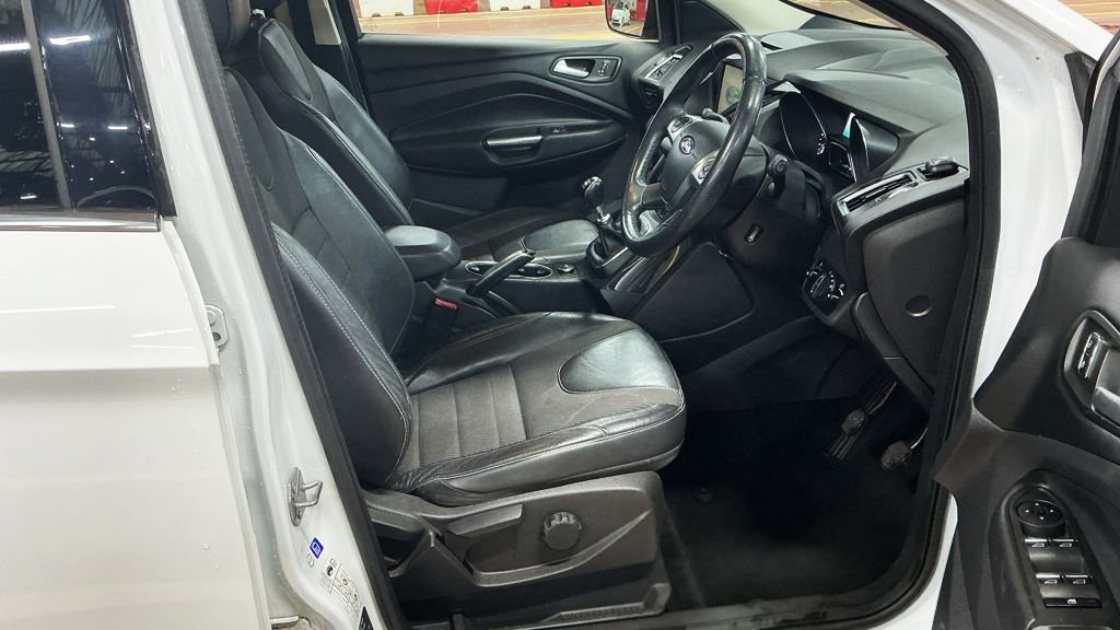 Used Ford Kuga 2016 for sale - 76654929: Photo 10