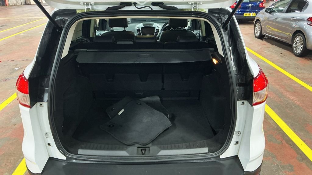 Used Ford Kuga 2016 for sale - 76654929: Photo 12