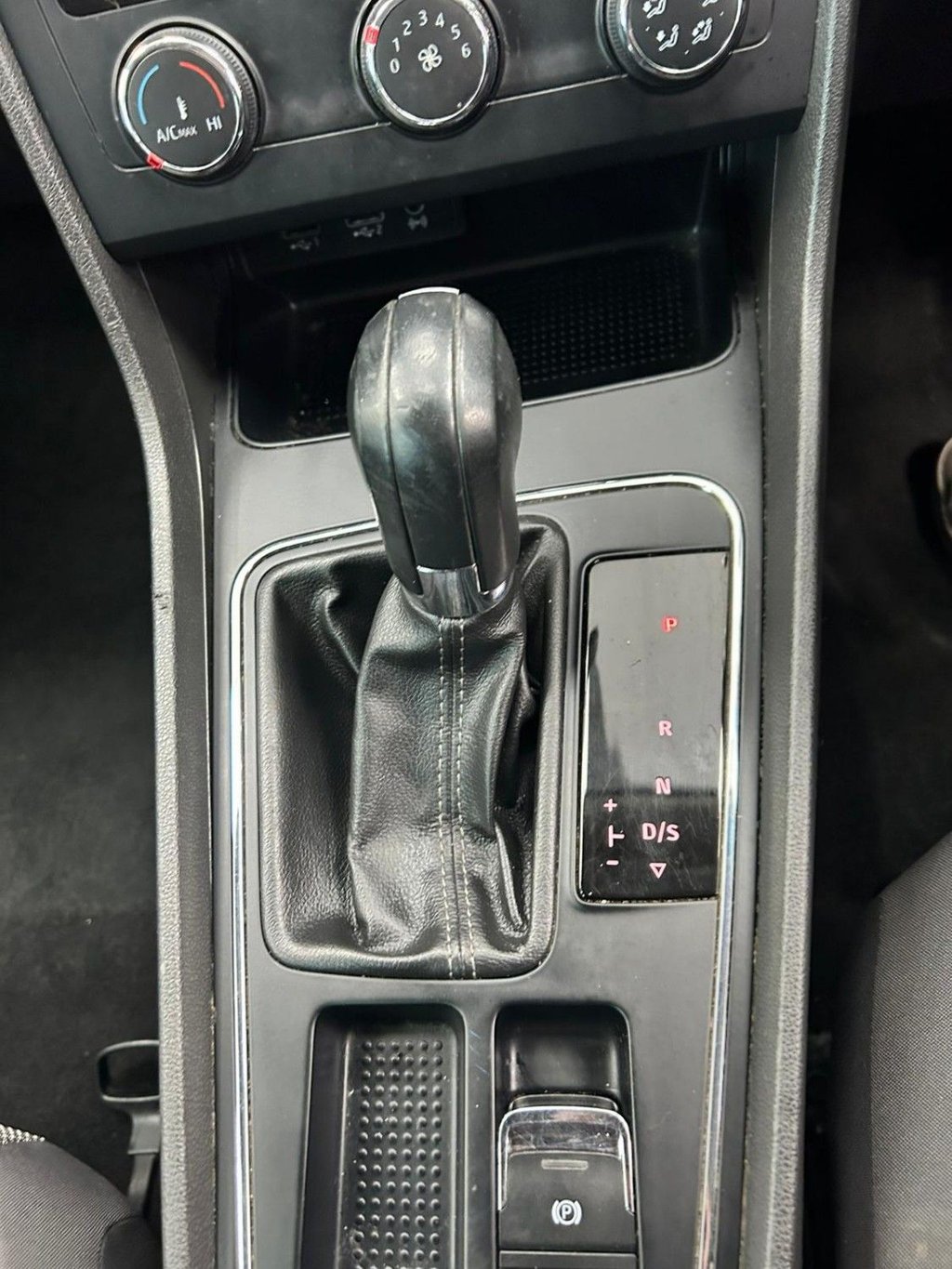 Used SEAT Leon 2018 for sale - 75642577: Photo 15