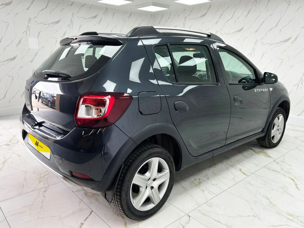 Used Dacia Sandero Stepway 2016 for sale - 76386033: Photo 10