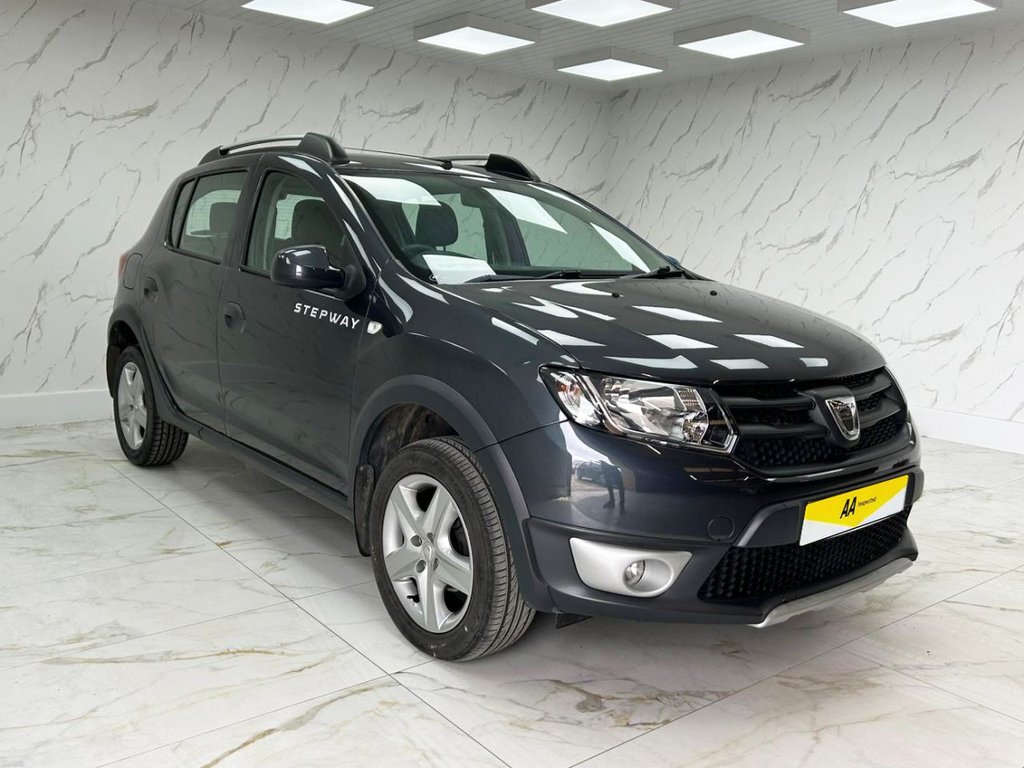 Used Dacia Sandero Stepway 2016 for sale - 76386033: Photo 2