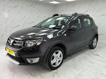 Used Dacia Sandero Stepway 2016 for sale - 76386033: Photo