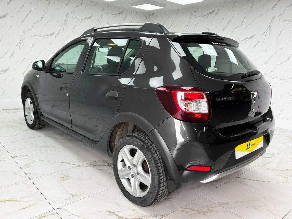 Used Dacia Sandero Stepway 2016 for sale - 76386033: Photo 6