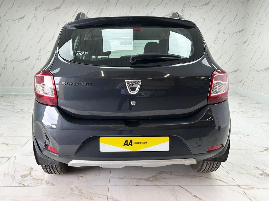 Used Dacia Sandero Stepway 2016 for sale - 76386033: Photo 8