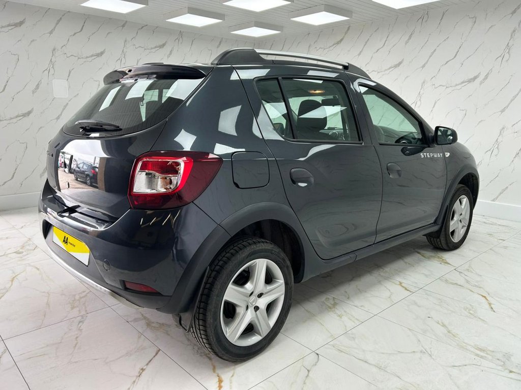 Used Dacia Sandero Stepway 2016 for sale - 76386033: Photo 9