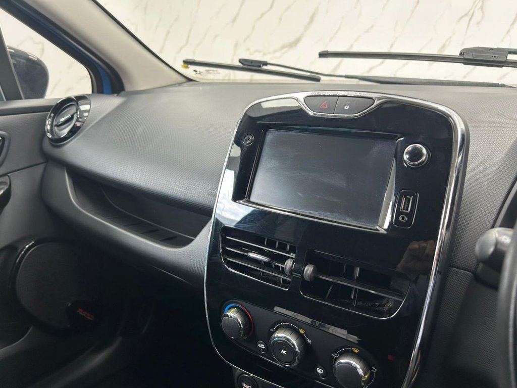 Used Renault Clio 2013 for sale - 76454205: Photo 15