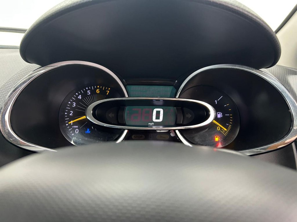 Used Renault Clio 2013 for sale - 76454205: Photo 16