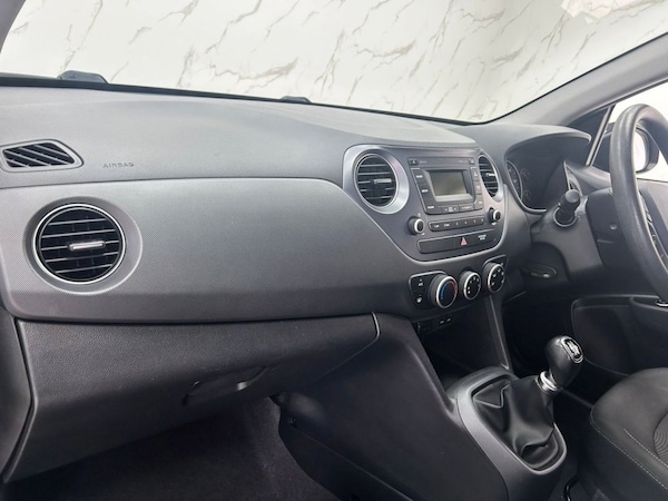 Used Hyundai i10 2018 for sale - 75585585: Photo 12