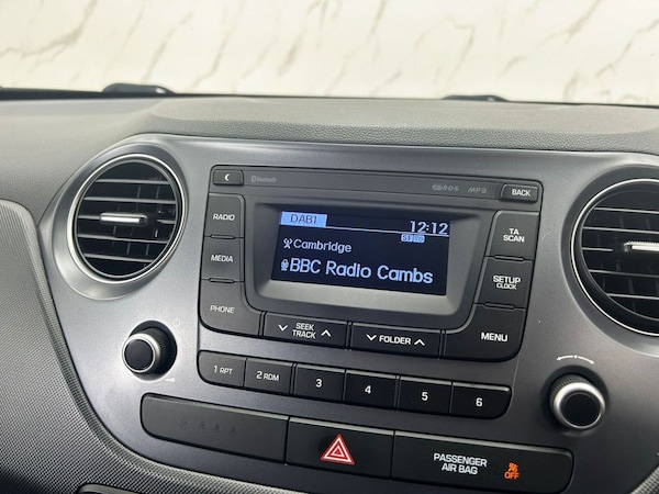 Used Hyundai i10 2018 for sale - 75585585: Photo 14