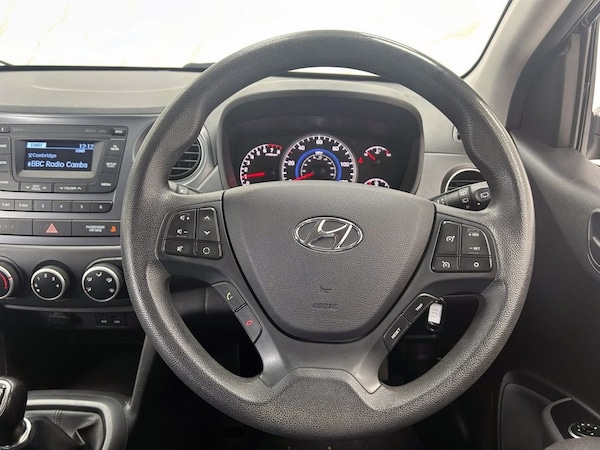 Used Hyundai i10 2018 for sale - 75585585: Photo 16