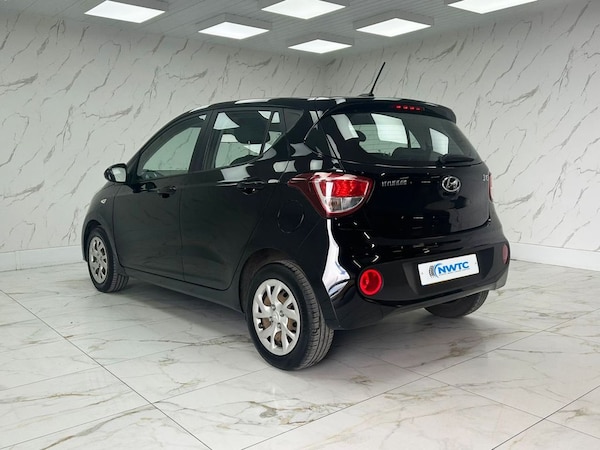Used Hyundai i10 2018 for sale - 75585585: Photo 6