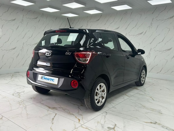 Used Hyundai i10 2018 for sale - 75585585: Photo 9