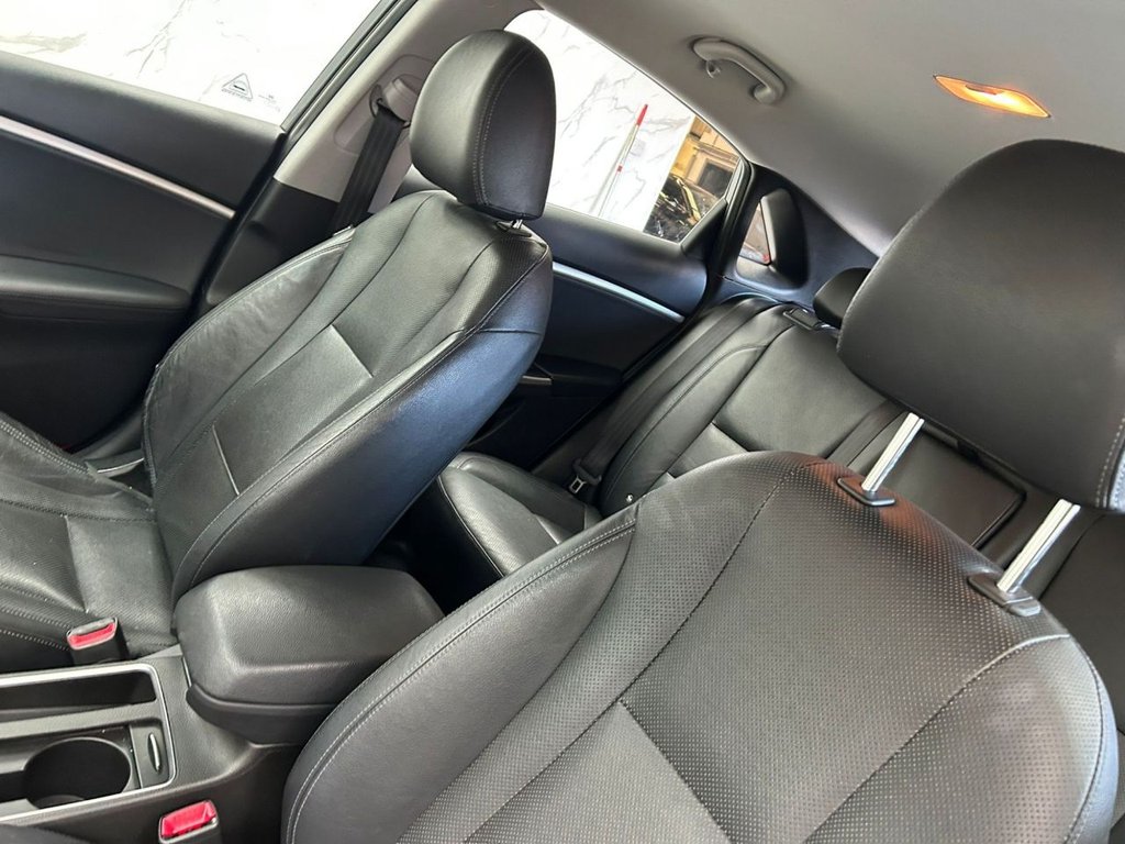 Used Hyundai i30 2016 for sale - 76304103: Photo 12