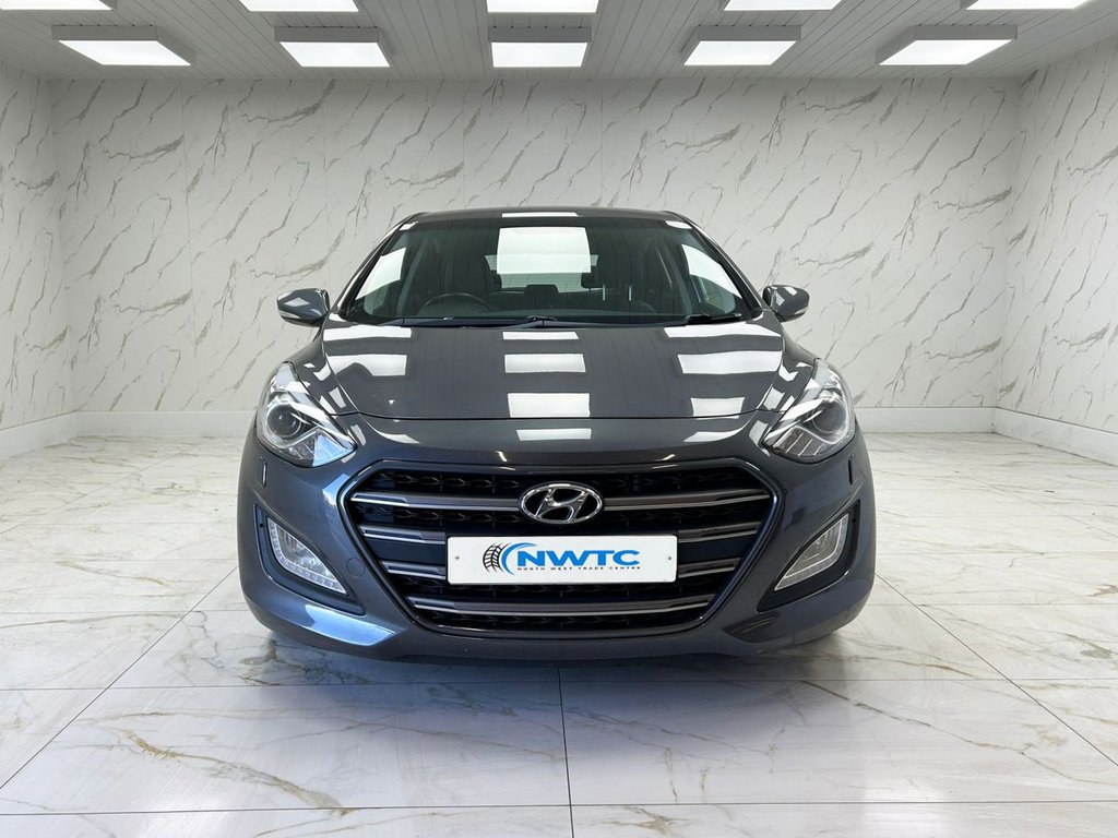 Used Hyundai i30 2016 for sale - 76304103: Photo 3