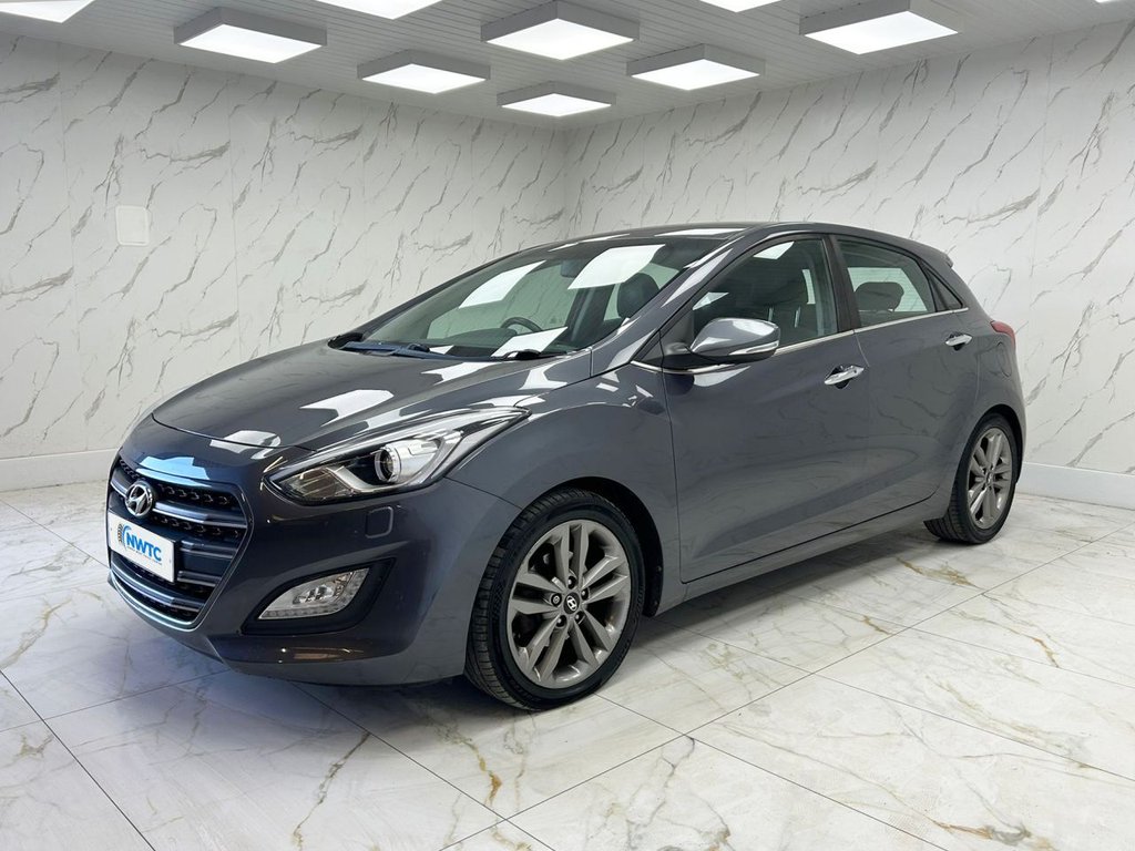 Used Hyundai i30 2016 for sale - 76304103: Photo 5