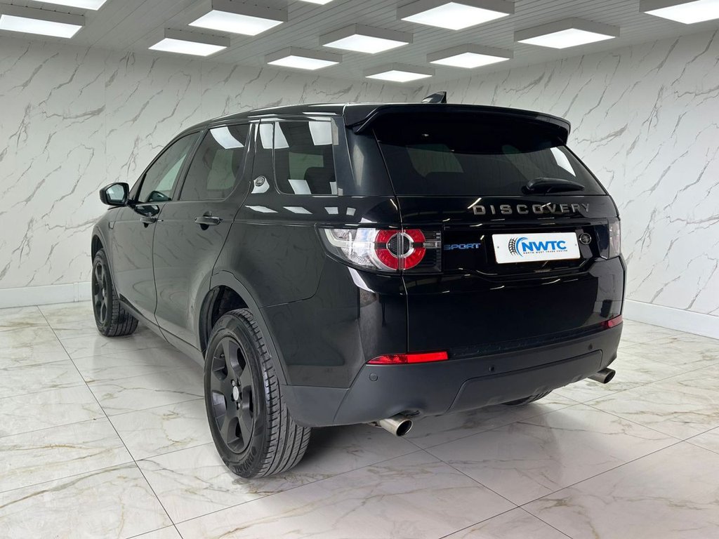 Used Land Rover Discovery Sport 2017 for sale - 76454196: Photo 7
