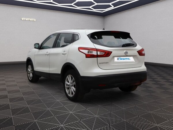 Used Nissan Qashqai 2016 for sale - 76173066: Photo 3