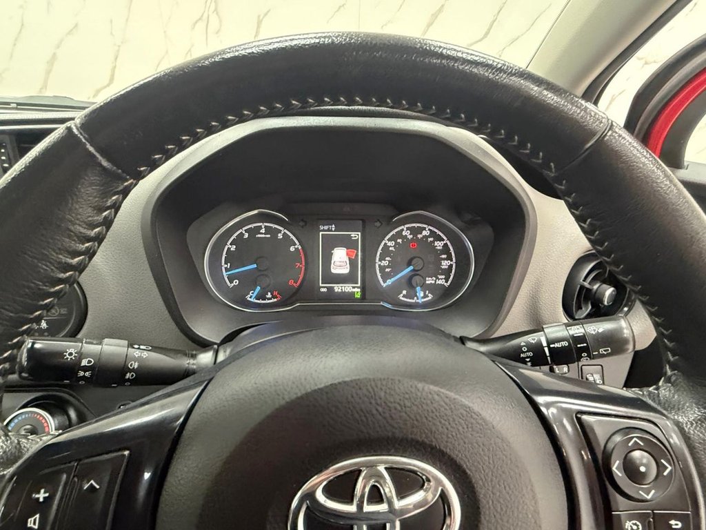 Used Toyota Yaris 2017 for sale - 77436755: Photo 19