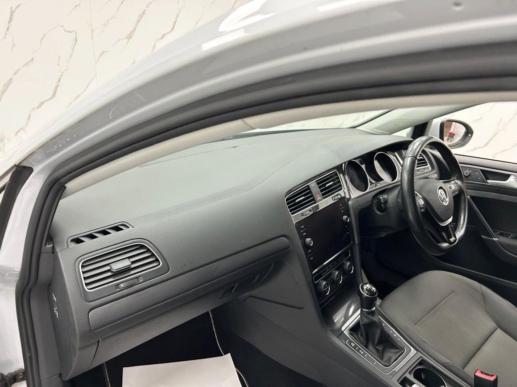 Used Volkswagen Golf 2018 for sale - 76821024: Photo 13