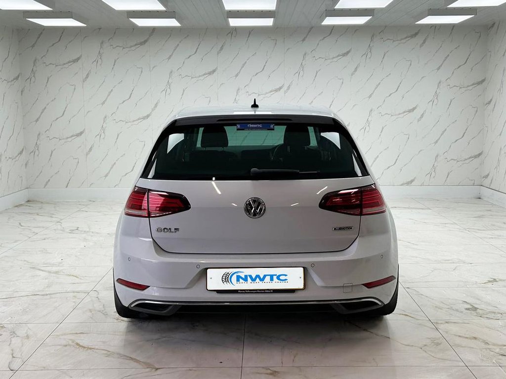 Used Volkswagen Golf 2018 for sale - 76821024: Photo 8