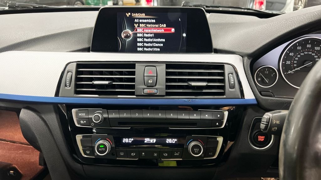 Used BMW 3 Series 2017 for sale - 77302633: Photo 11