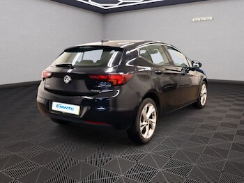 Used Vauxhall Astra 2017 for sale - 76106006: Photo 4