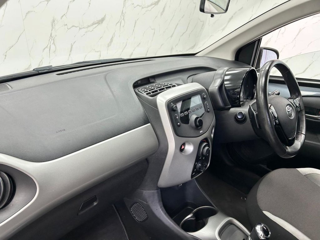 Used Toyota AYGO 2016 for sale - 76686450: Photo 13