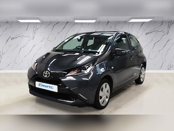 Used Toyota AYGO 2016 for sale - 76686450: Photo