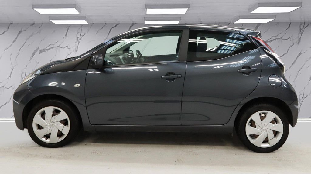 Used Toyota AYGO 2016 for sale - 76686450: Photo 6