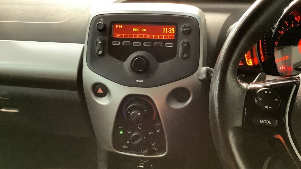 Used Toyota AYGO 2016 for sale - 76686450: Photo 7