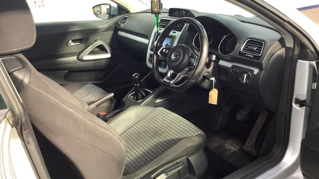 Used Volkswagen Scirocco 2017 for sale - 77780771: Photo 12