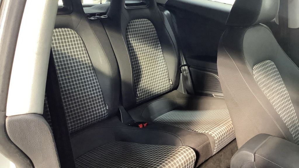 Used Volkswagen Scirocco 2017 for sale - 77780771: Photo 13