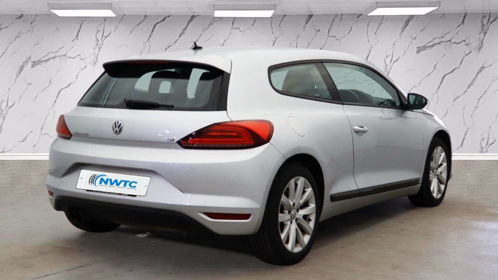 Used Volkswagen Scirocco 2017 for sale - 77780771: Photo 7