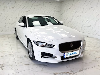 Used Jaguar XE 2016 for sale - 78725397: Photo