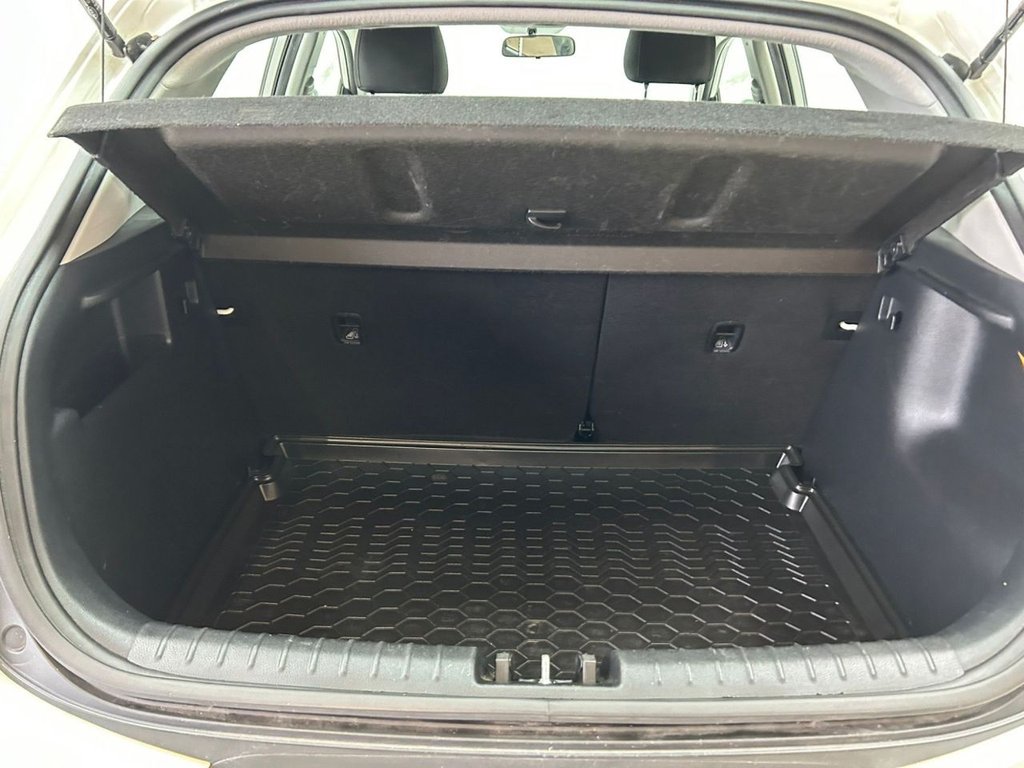 Used Kia Stonic 2019 for sale - 76119049: Photo 19