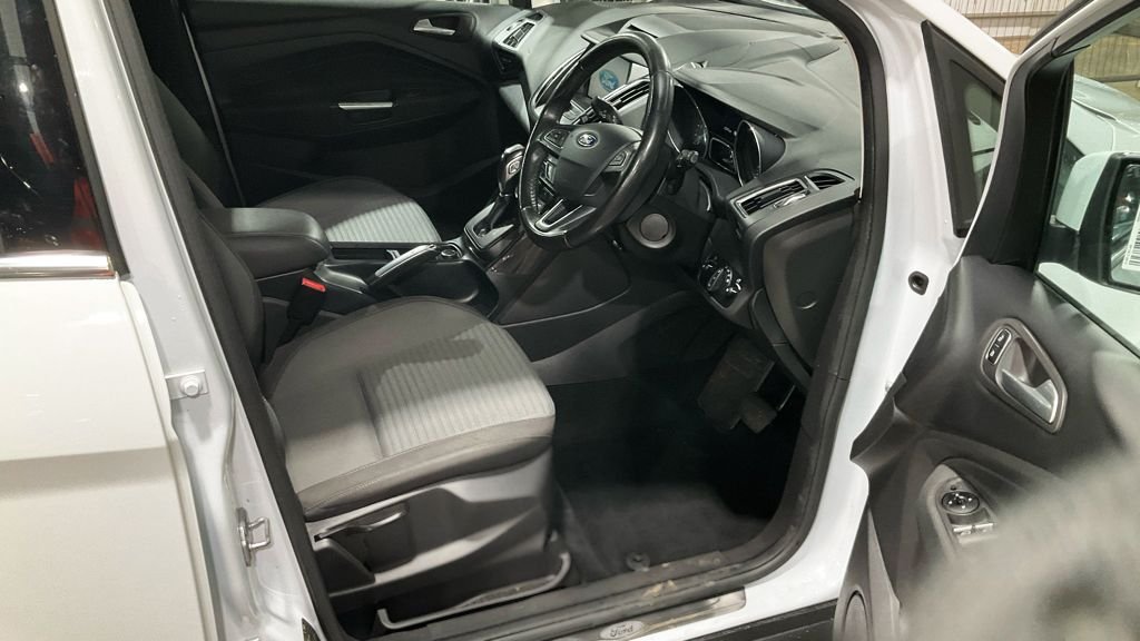 Used Ford C-Max 2015 for sale - 77667671: Photo 13