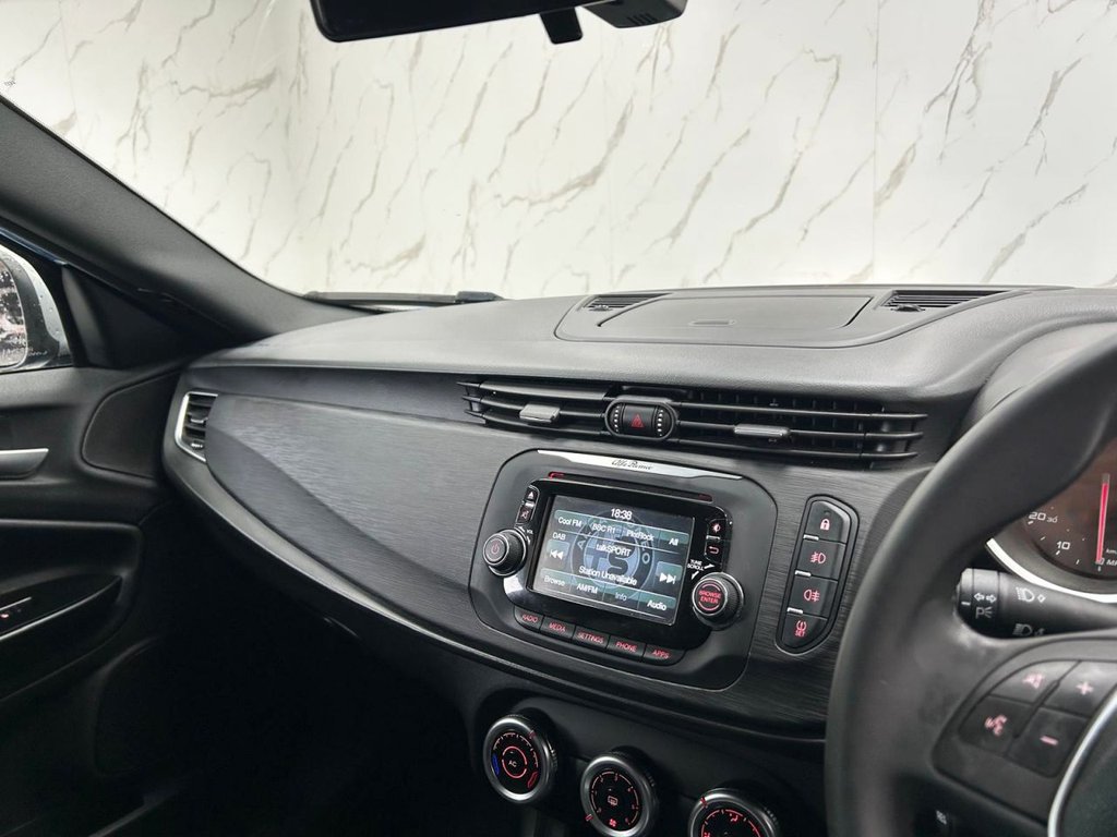 Used Alfa Romeo Giulietta 2018 for sale - 76686449: Photo 15