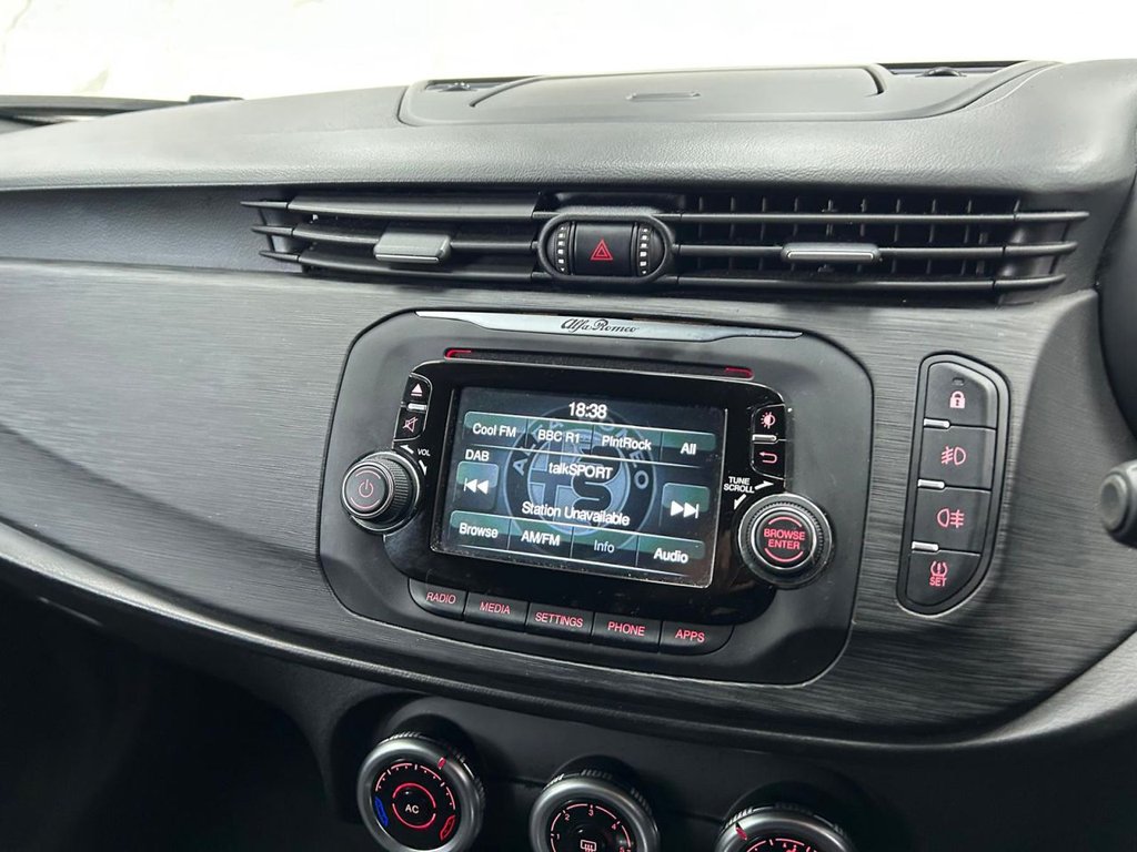 Used Alfa Romeo Giulietta 2018 for sale - 76686449: Photo 16